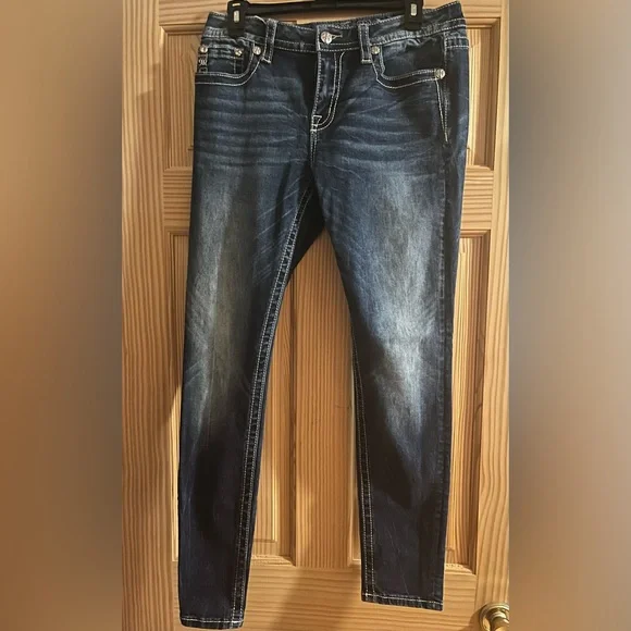 Miss Me Jeans Hailey Skinny Size 30 - Picture 1 of 8